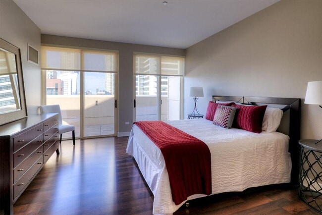 Photo - 55 E Erie St