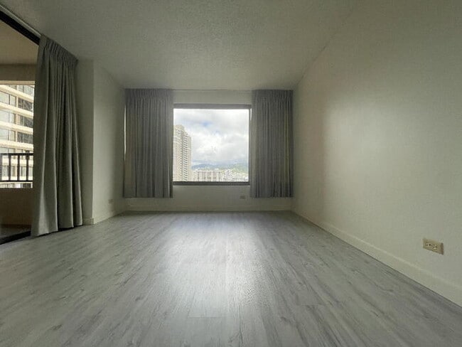 Photo - To register for the showing time, note the 4 digit code: 3853 and click "APPLY NOW."(mobile:orang...