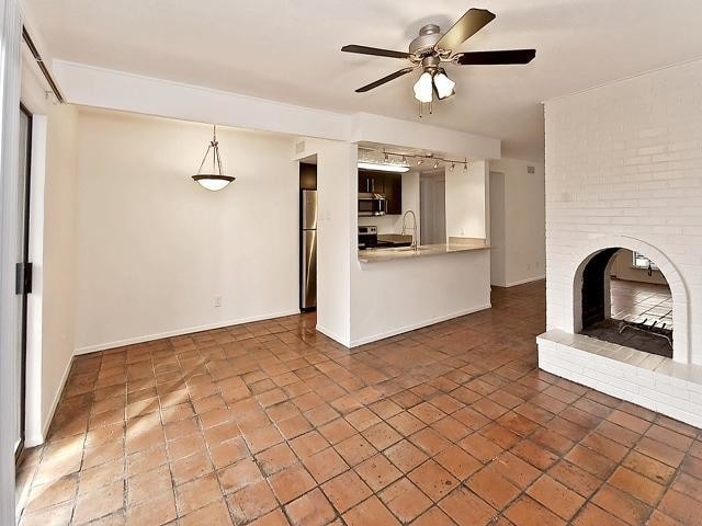 Photo - 5909 Birchbrook Dr Unit 126