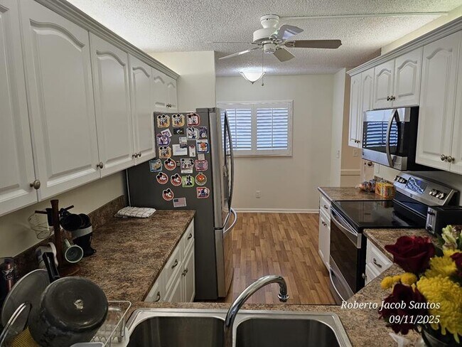 Photo - 23305 Barwood Ln N Unit 207