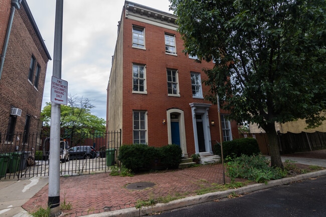Photo - 49 E Montgomery St Unit 2
