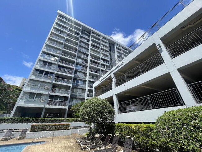 PUNAHOU TOWER 2/2/1 sec, W/D, pool, gym, s... - PUNAHOU TOWER 2/2/1 sec, W/D, pool, gym, s... Condo Unit 704