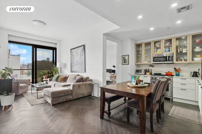 Photo - 11-12-12 44th Dr