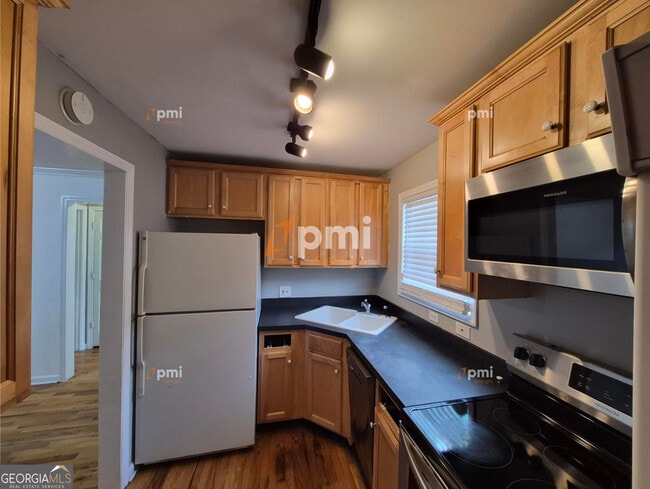 Photo - 3206 Mathieson Dr NE Unit APT 4