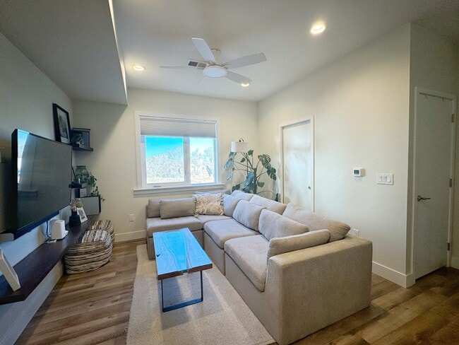 Photo - 1198 S Reed Way