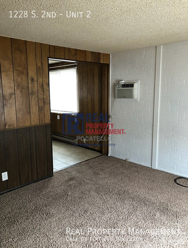 Photo - 2 Bedroom 1 bath Apartment - Near ISU Unidad 2