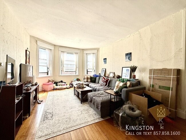 Building Photo - 1957 Commonwealth Ave Unit 5R