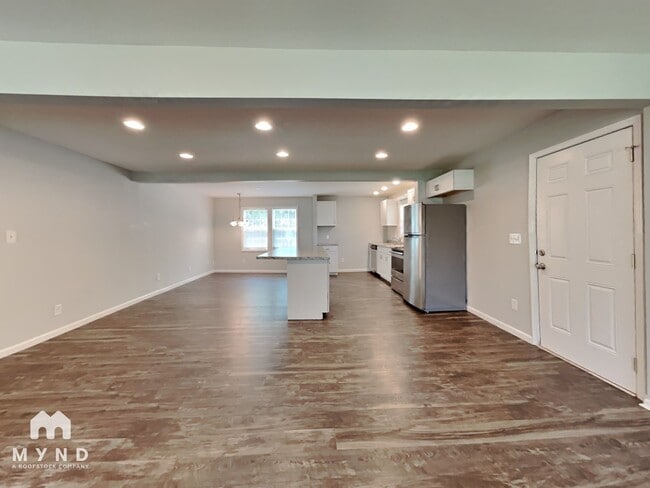 Photo - 2901 Newark Dr