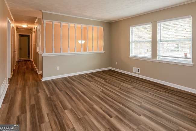 Photo - 8295 Englewood Trail