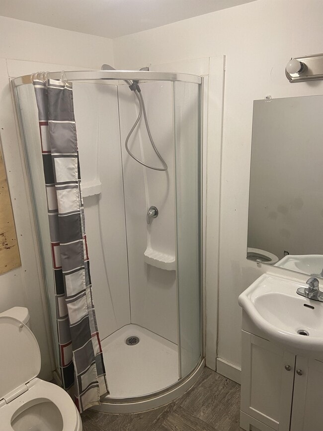 Photo - 106 Avenue M S
