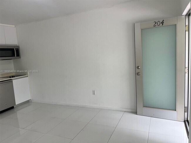 Photo - 801 15th St Unit 204