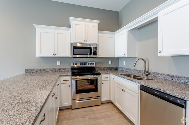 3BR, 2BA - 1177 SF - Eagle Ridge Townhomes