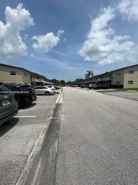 Photo - 7305 NW 4th Pl Unit 108