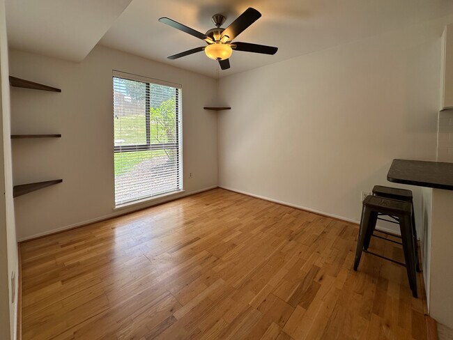 Photo - 2052 Royal Fern Ct Unit 2B