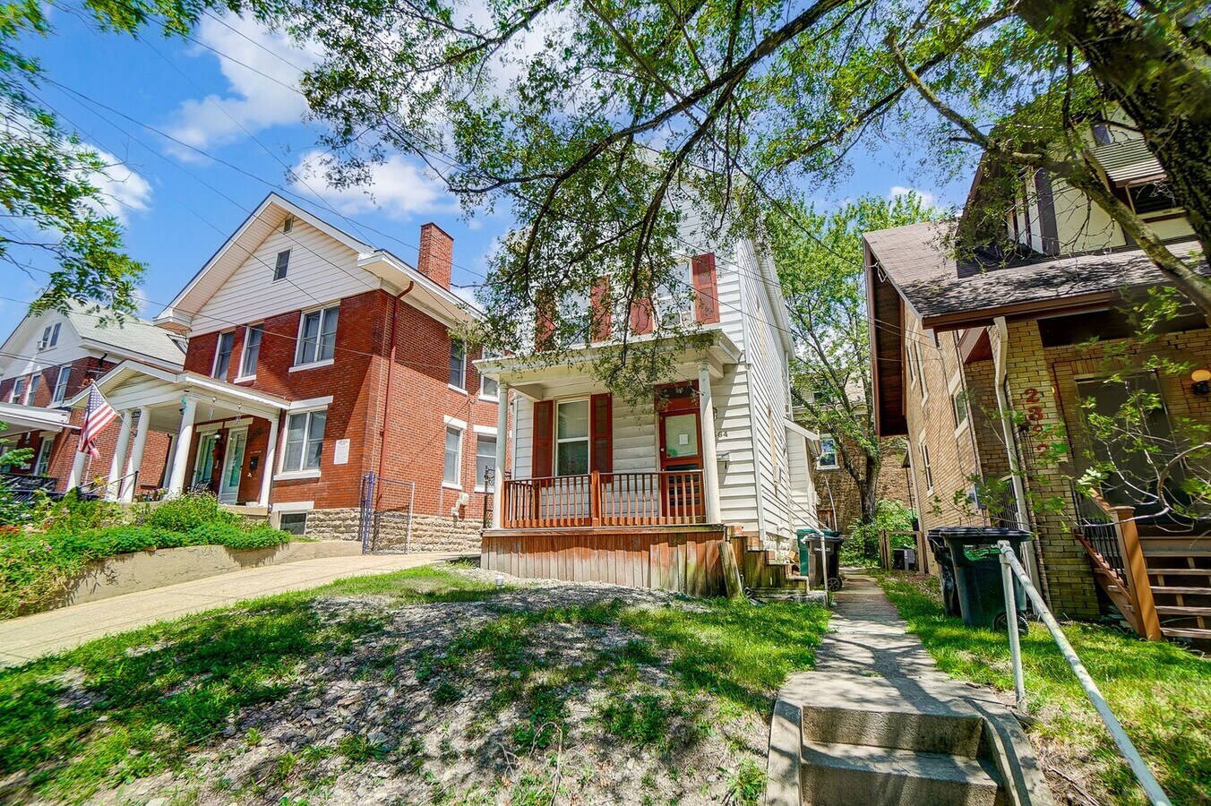 Photo - Four Bedroom Near UC for 2026-2027!