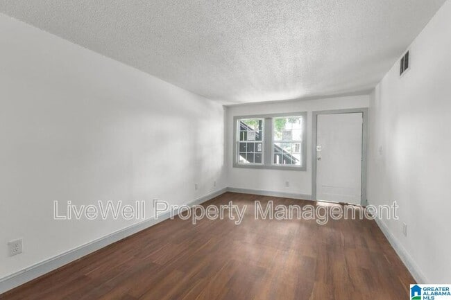 Photo - 2608 20th Ave N