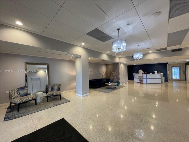 Photo - 1250 West Ave Unit 2A