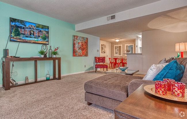 200 Maltese Cir