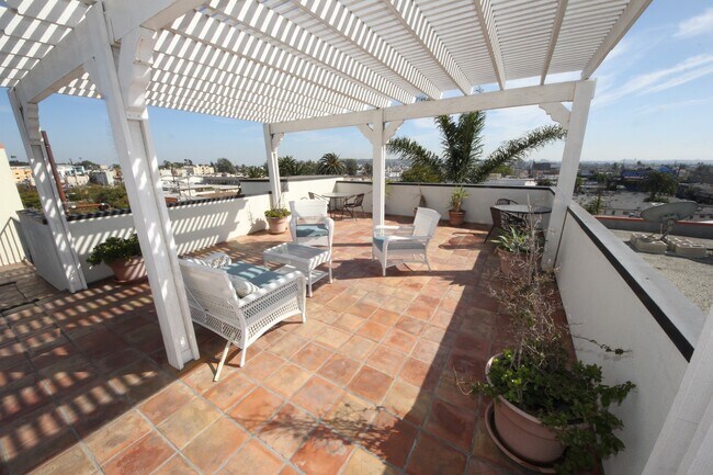Rose Terrace Rooftop