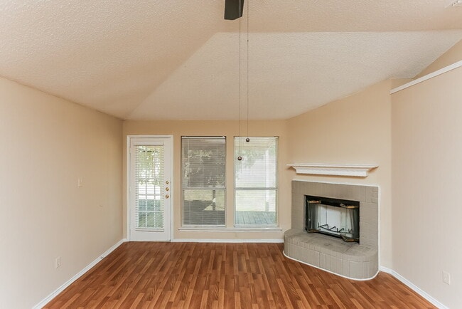 Photo - 3704 Chaddybrook Ln