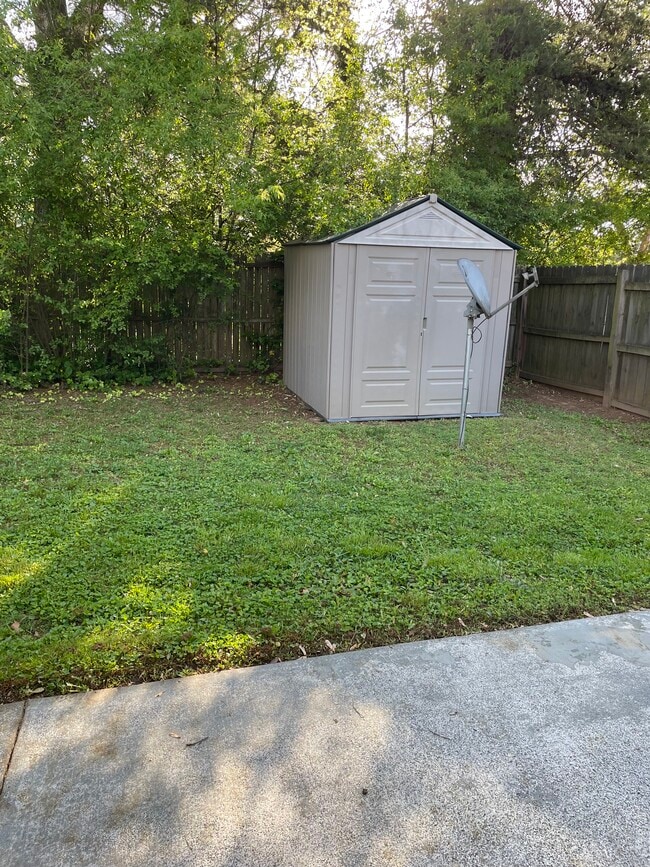 Photo - 1029 Windy Oaks Ct SE