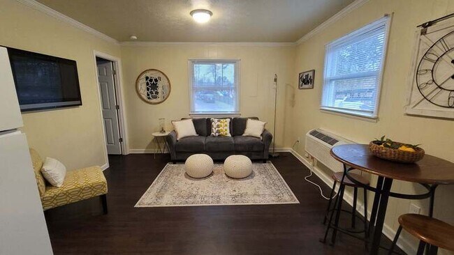 Photo - 3146 Parkdale Rd