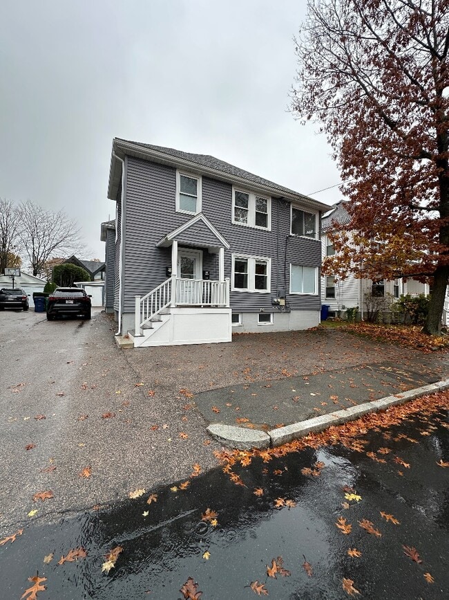 Photo - 151 Edinboro St Apartamento