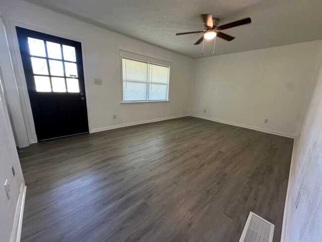 Photo - 3 bedroom 2 bath home in Orchard Hill