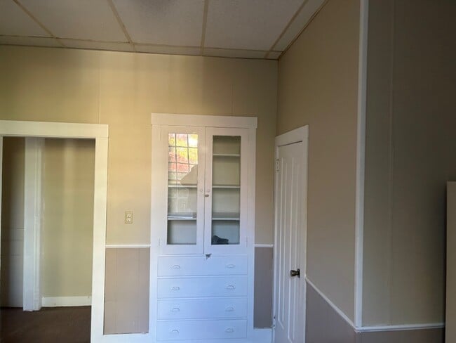 kitchen - 44 S Monroe St Unit 44 S Monroe St