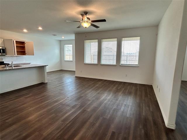 Building Photo - 5628 Elwood Dr