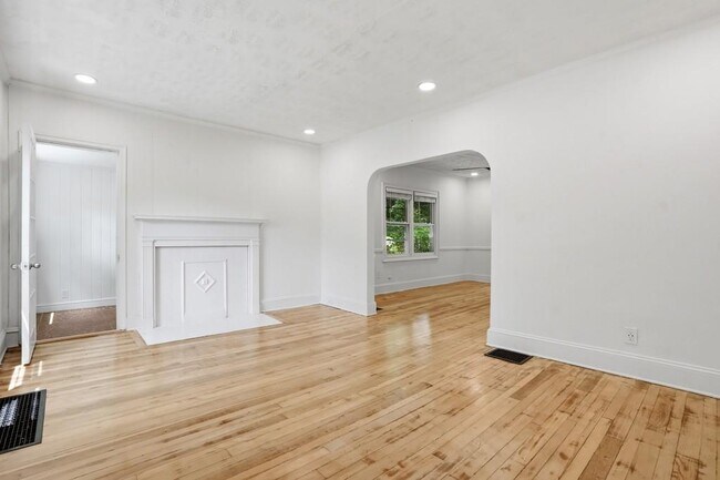 Photo - 138 Mt Paran Rd NE