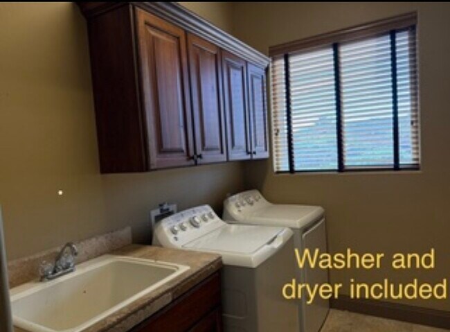 Photo - 1854 Stonebridge Dr
