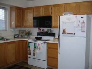 Kitchen - Stonebrook Apartments