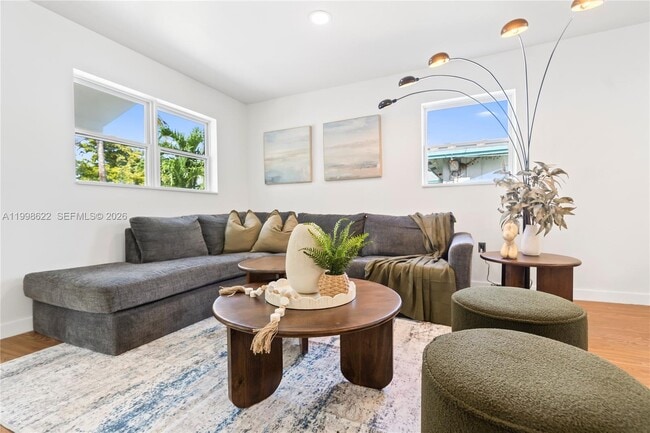 Photo - 1911 SW 57th Ave