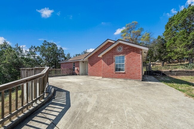 Building Photo - 221 N Scenic Loop Rental