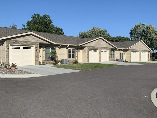 Photo - 706 McHugh Rd