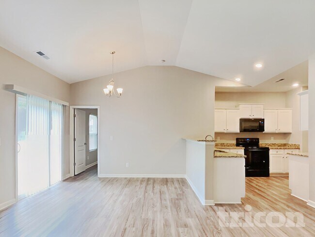 Photo - 7138 Cuddington Dr