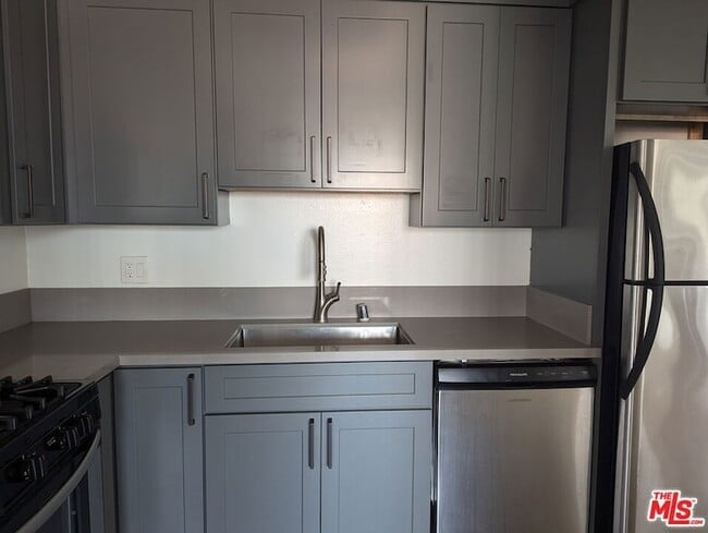 Photo - 310 S Kenmore Ave