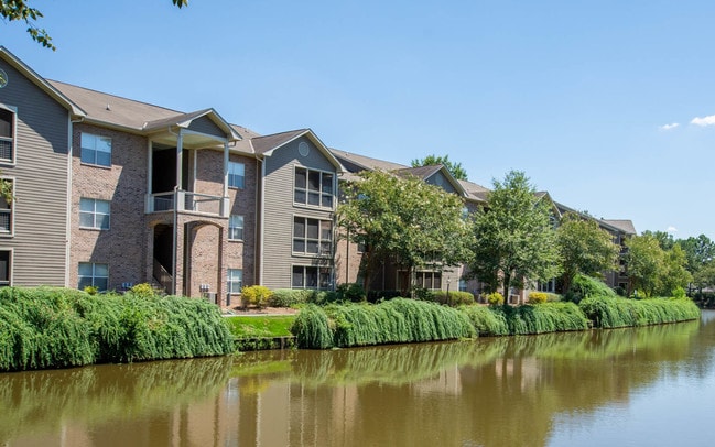 The Lakes Apartments