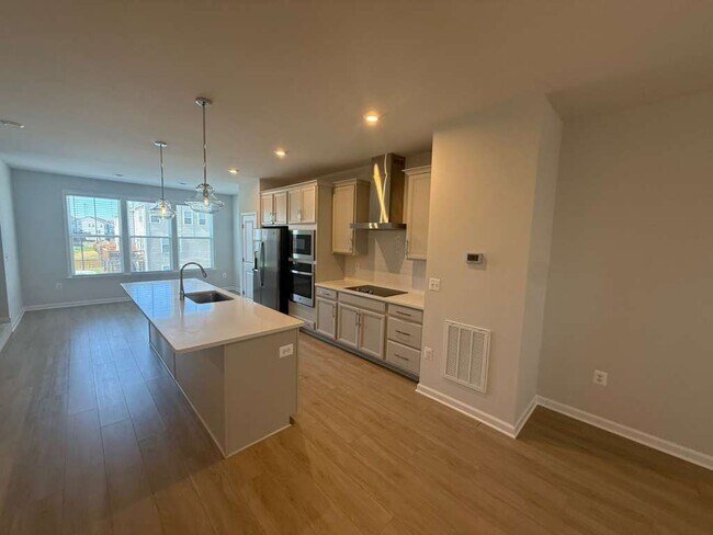 Photo - 8843 Foxway Rdg Ln