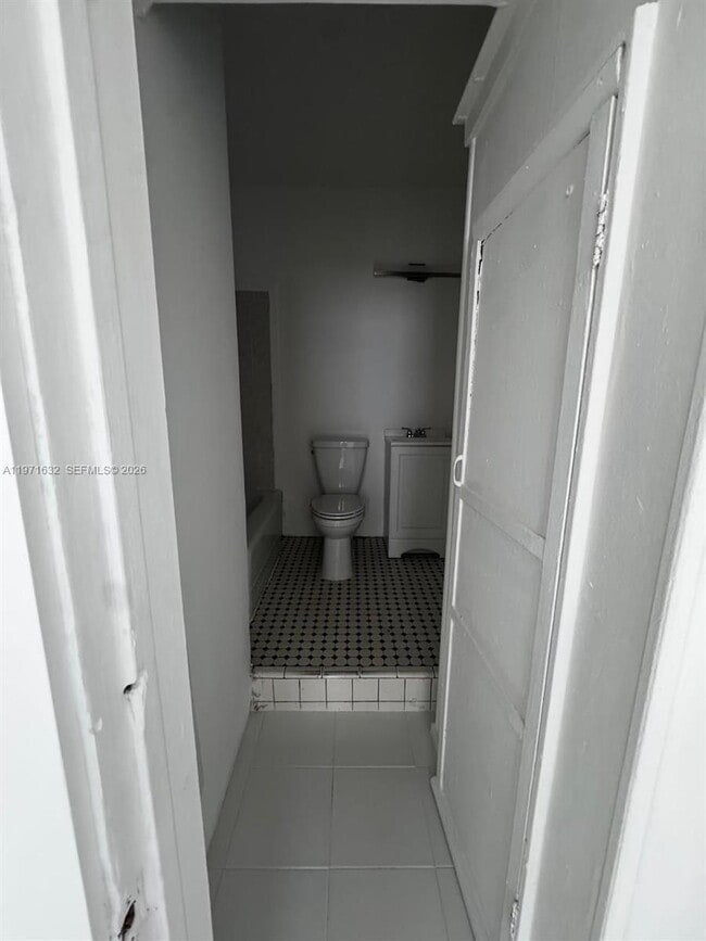 Photo - 1456 Washington Ave Unit 1