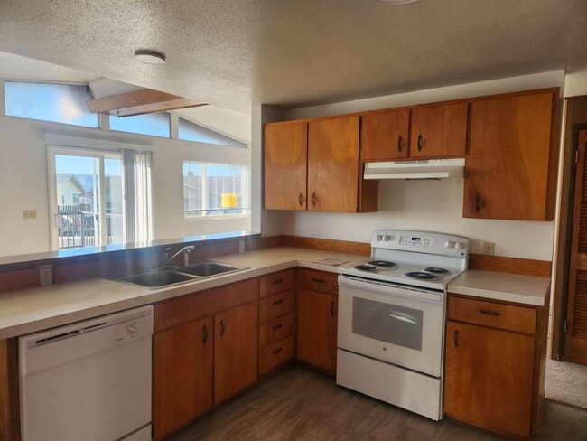 Building Photo - p513 Unit 519