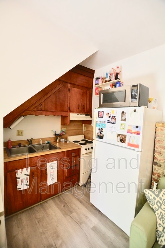 Photo - 24 Bee St Unit E