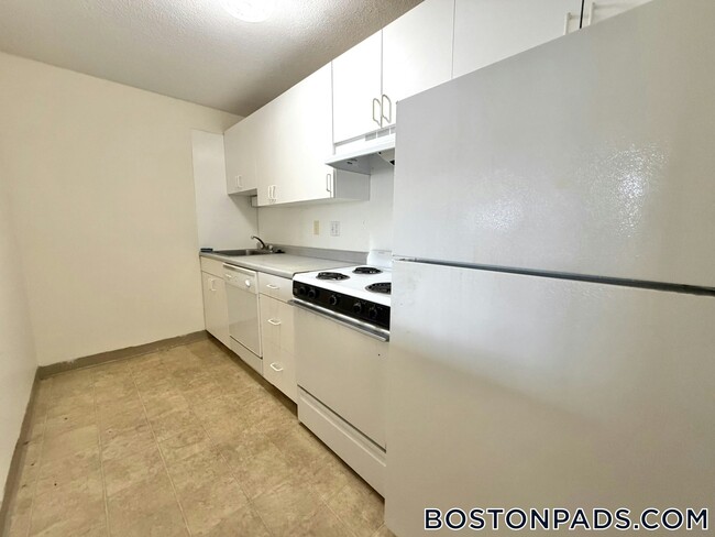 Building Photo - 122 Dustin St