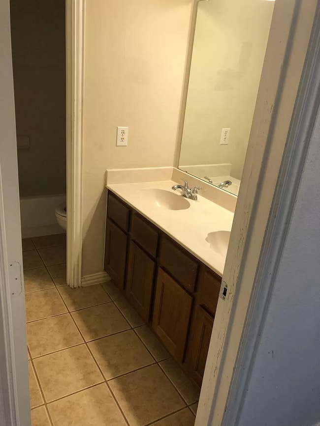 Photo - 2609 Breanna Way