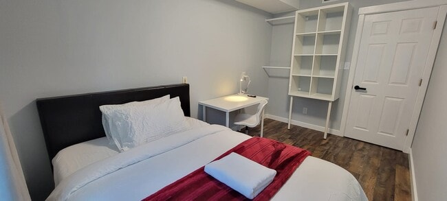 Photo - 19925 Wallingford Ave N