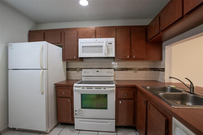 Photo - 4502 N Federal Hwy Unit 221C