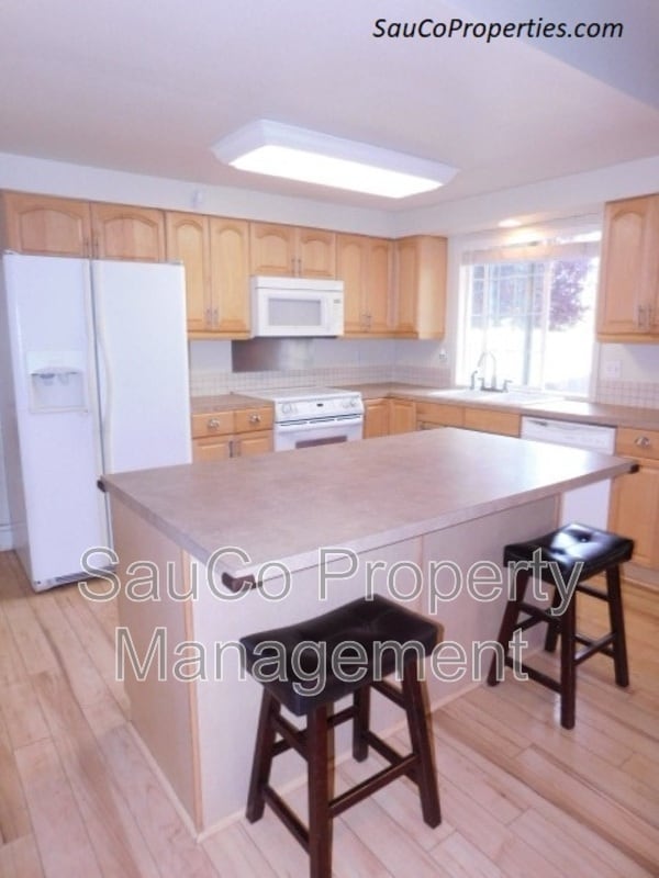 Photo - 19739 SW Sandra Ln