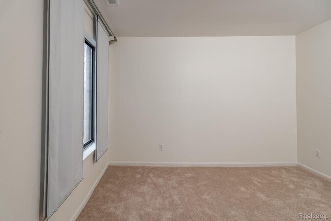 Photo - 42741 Lilley Pointe Dr Unit 42741