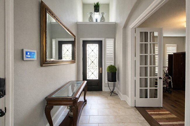 Photo - 6911 Twilight Elm Trace